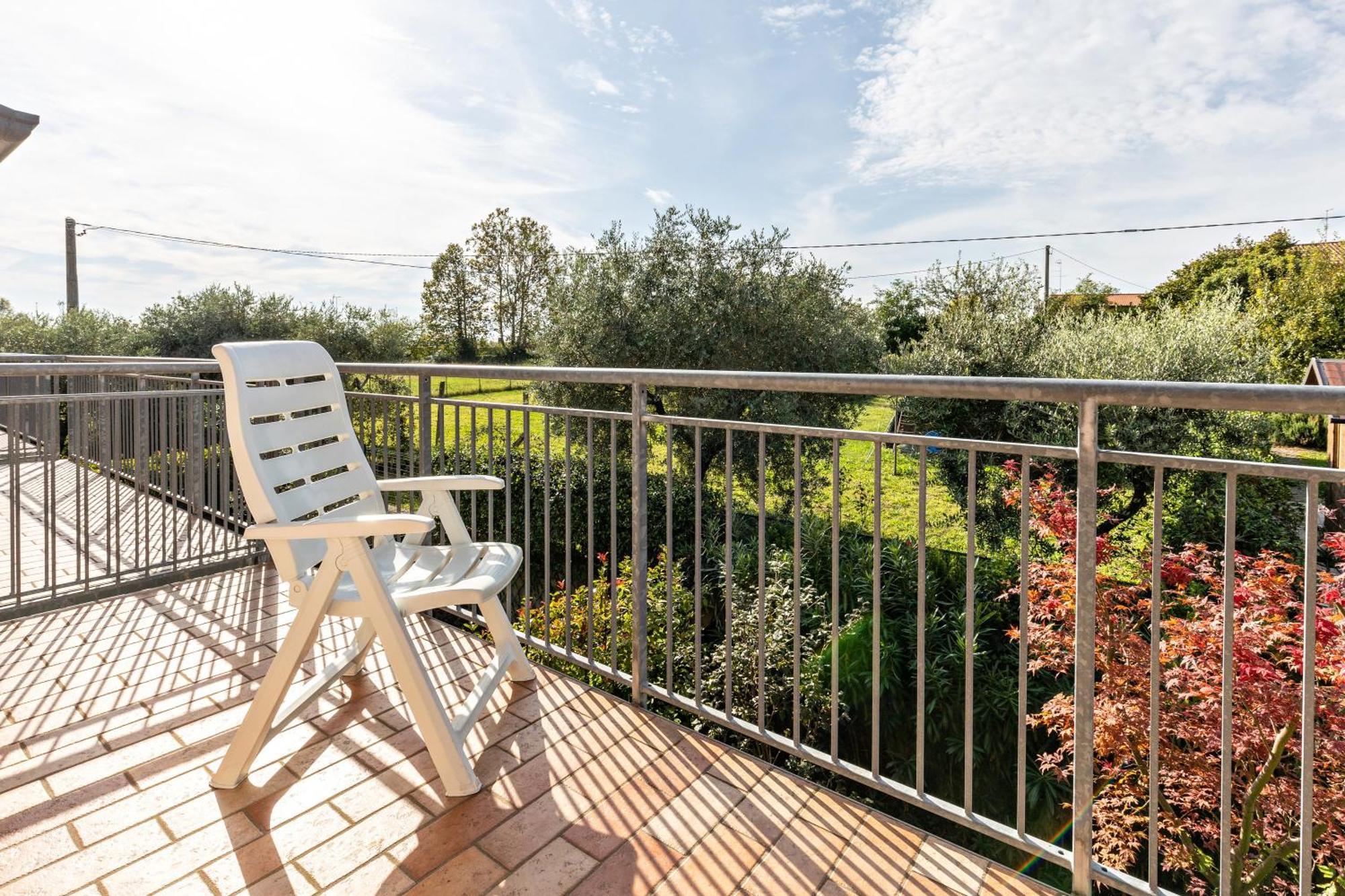Residence La Corte Near Gardaland Castelnuovo del Garda Exterior photo